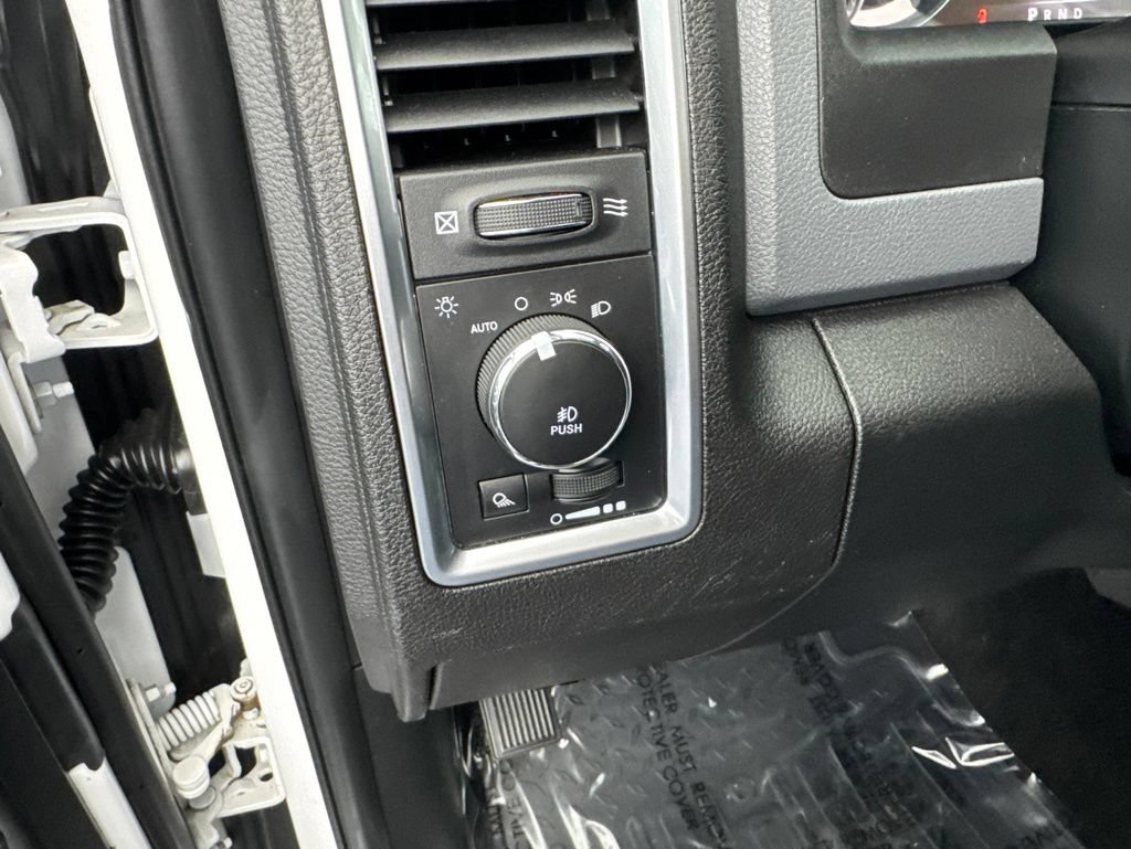 Used 2017 RAM 1500 Outdoorsman AWD/4WD image 27