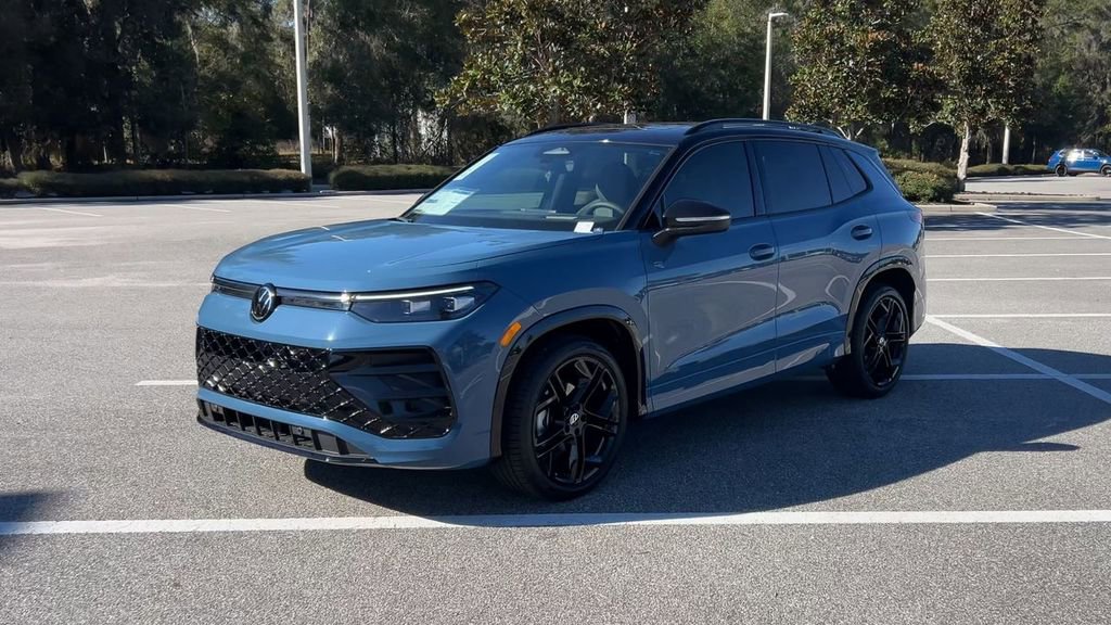 New 2026 Volkswagen Tiguan SE R-Line image 4