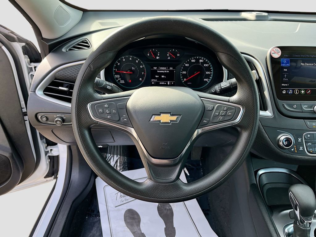 Used 2025 Chevrolet Malibu LT FWD image 17
