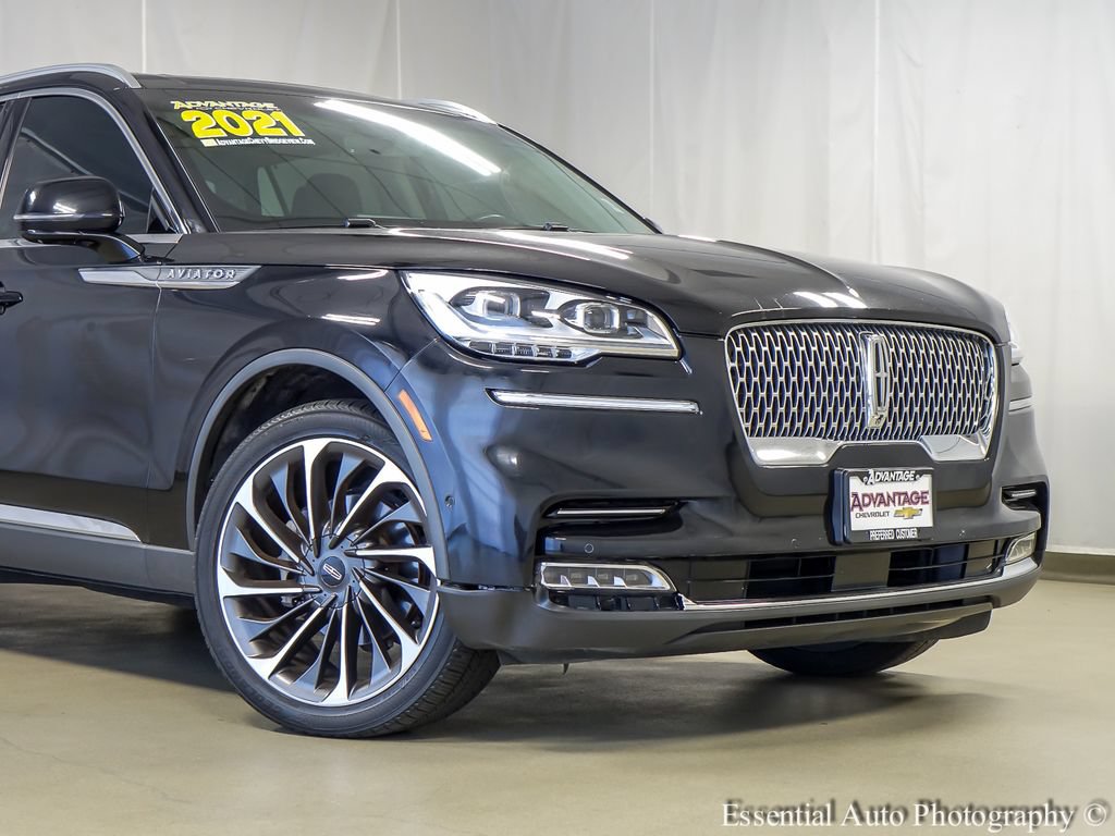 Used 2021 Lincoln Aviator Reserve w/ Equipment Group 202A AWD/4WD video 3