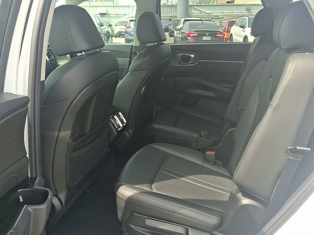 Used 2023 Kia Sorento SX image 10