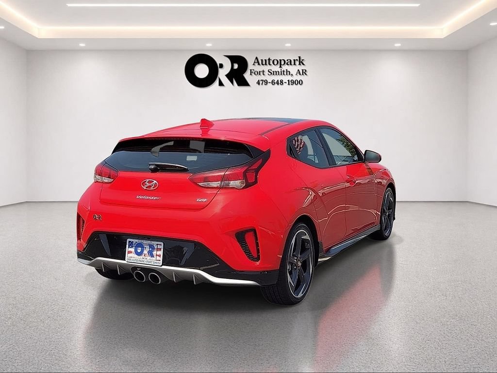Used 2020 Hyundai Veloster FWD image 5
