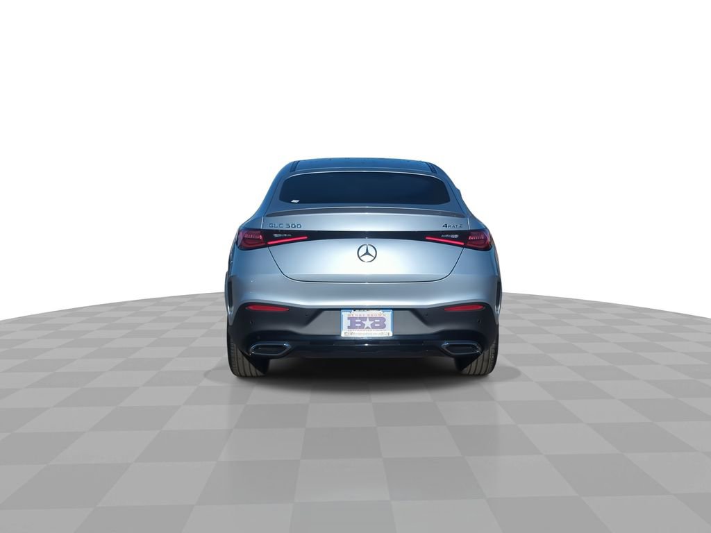 Used 2025 Mercedes-Benz GLC 300 4MATIC image 7
