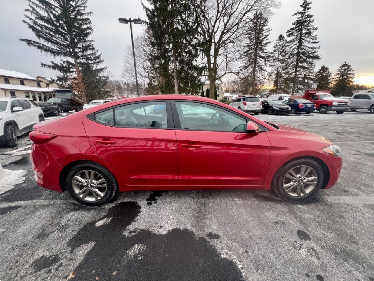 Used 2018 Hyundai Elantra SEL w/ Cargo Package image 7