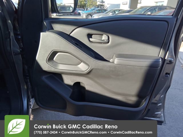 Used 2022 Nissan Frontier S image 17