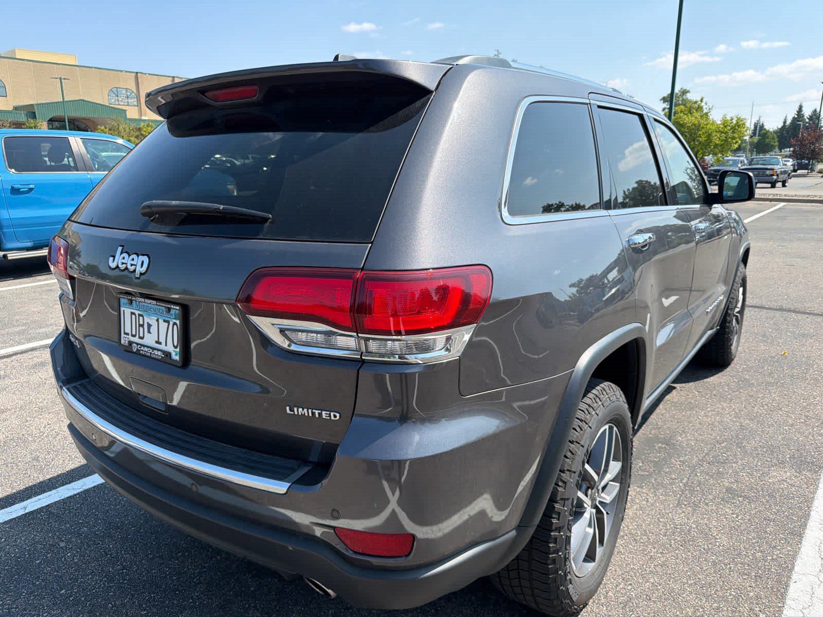 Used 2021 Jeep Grand Cherokee Limited AWD/4WD image 5