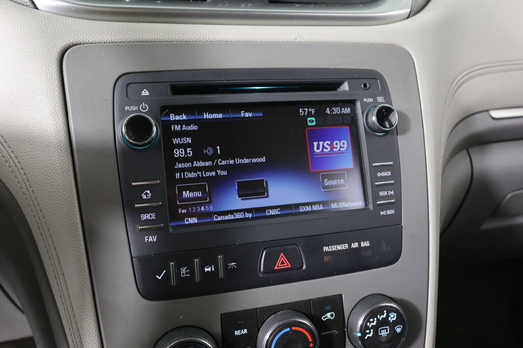Used 2014 Chevrolet Traverse LS FWD image 33