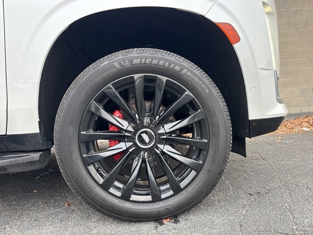 Used 2021 Cadillac Escalade ESV Premium Luxury w/ Driver Assist Tech Package image 32