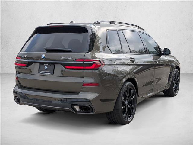 Used 2026 BMW X7 xDrive40i w/ M Sport Package AWD/4WD image 2
