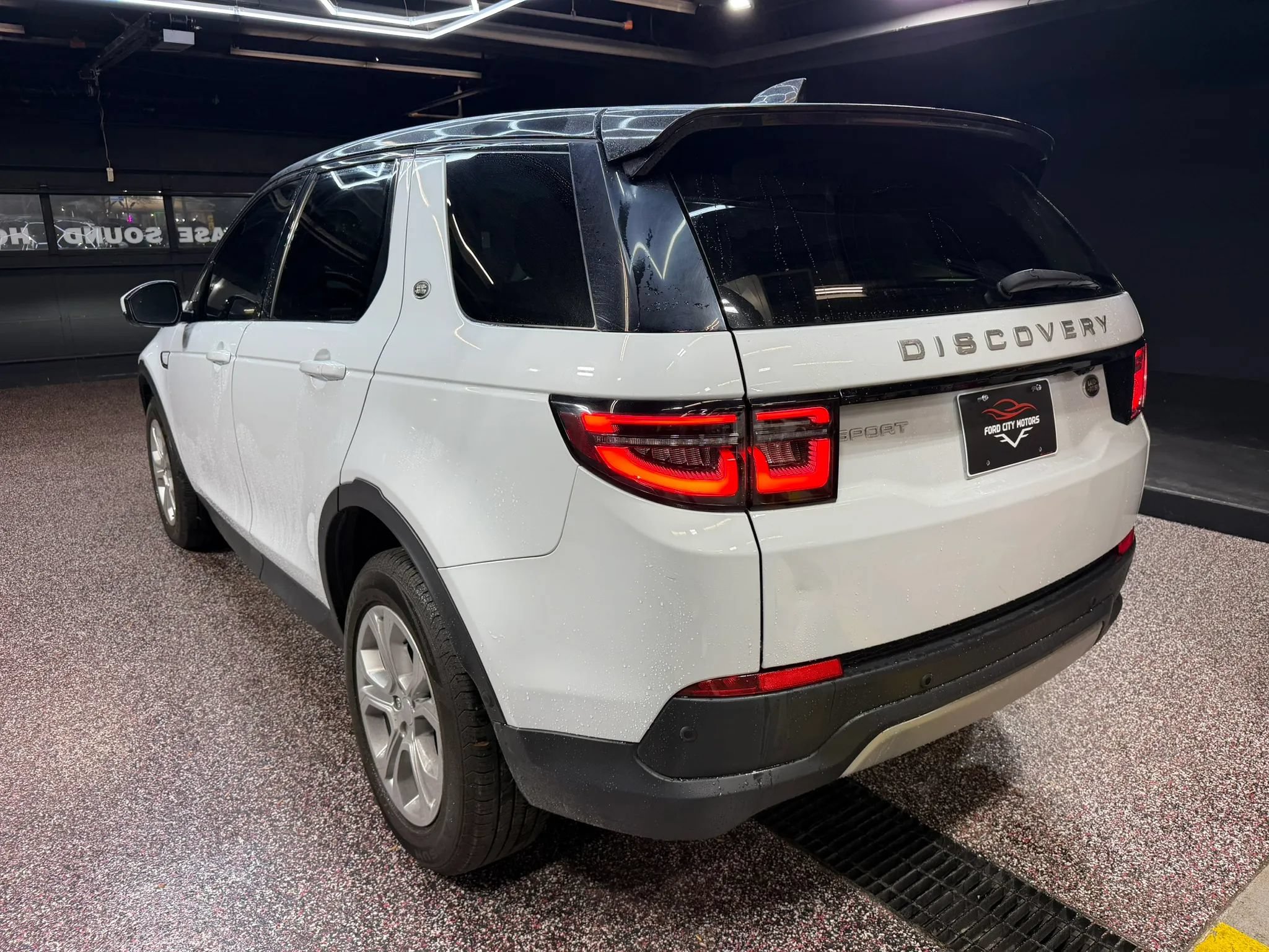 Used 2021 Land Rover Discovery Sport S AWD/4WD image 5