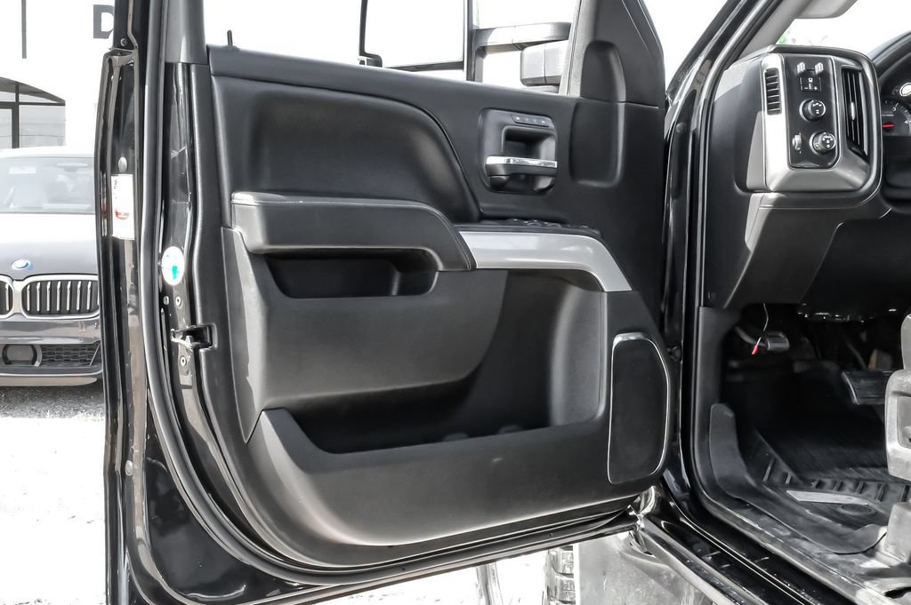 Used 2019 Chevrolet Silverado 2500 LTZ w/ Duramax Plus Package AWD/4WD image 33