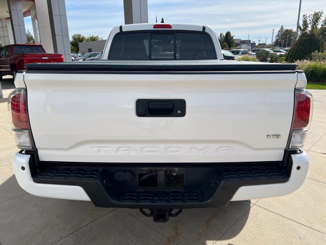 Used 2022 Toyota Tacoma TRD Off-Road w/ TRD Premium Off Road Package AWD/4WD image 8