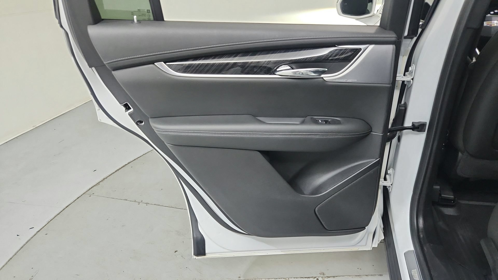 Certified 2020 Cadillac XT6 Premium Luxury AWD/4WD image 22