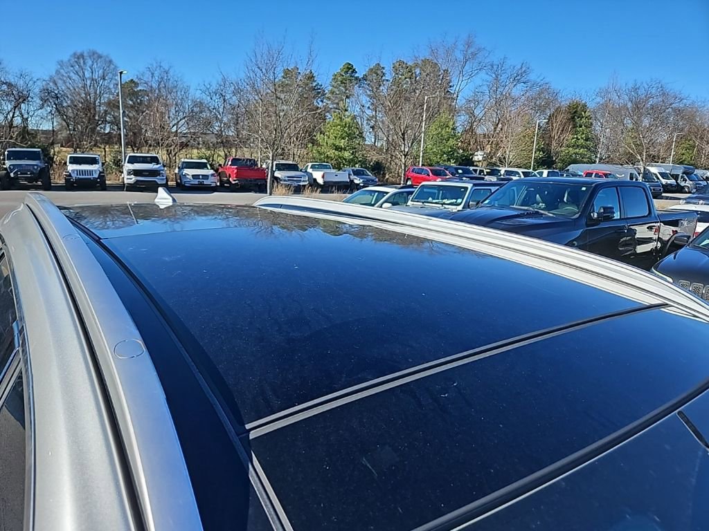 Used 2022 Hyundai Santa Fe SEL w/ Convenience + Premium Package image 9