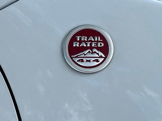 Used 2018 Jeep Cherokee Trailhawk image 31