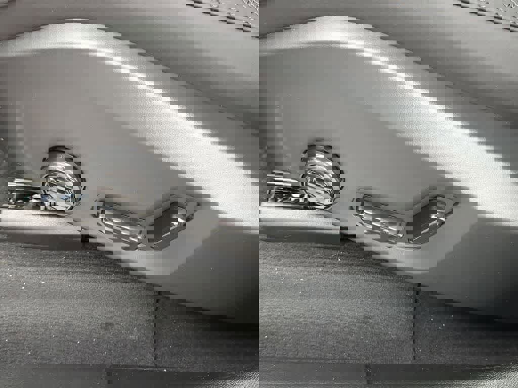 New 2026 Volvo XC60 B5 Plus w/ Protection Package Premier image 16