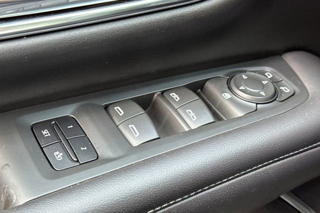 Used 2021 Chevrolet Tahoe LT AWD/4WD image 12
