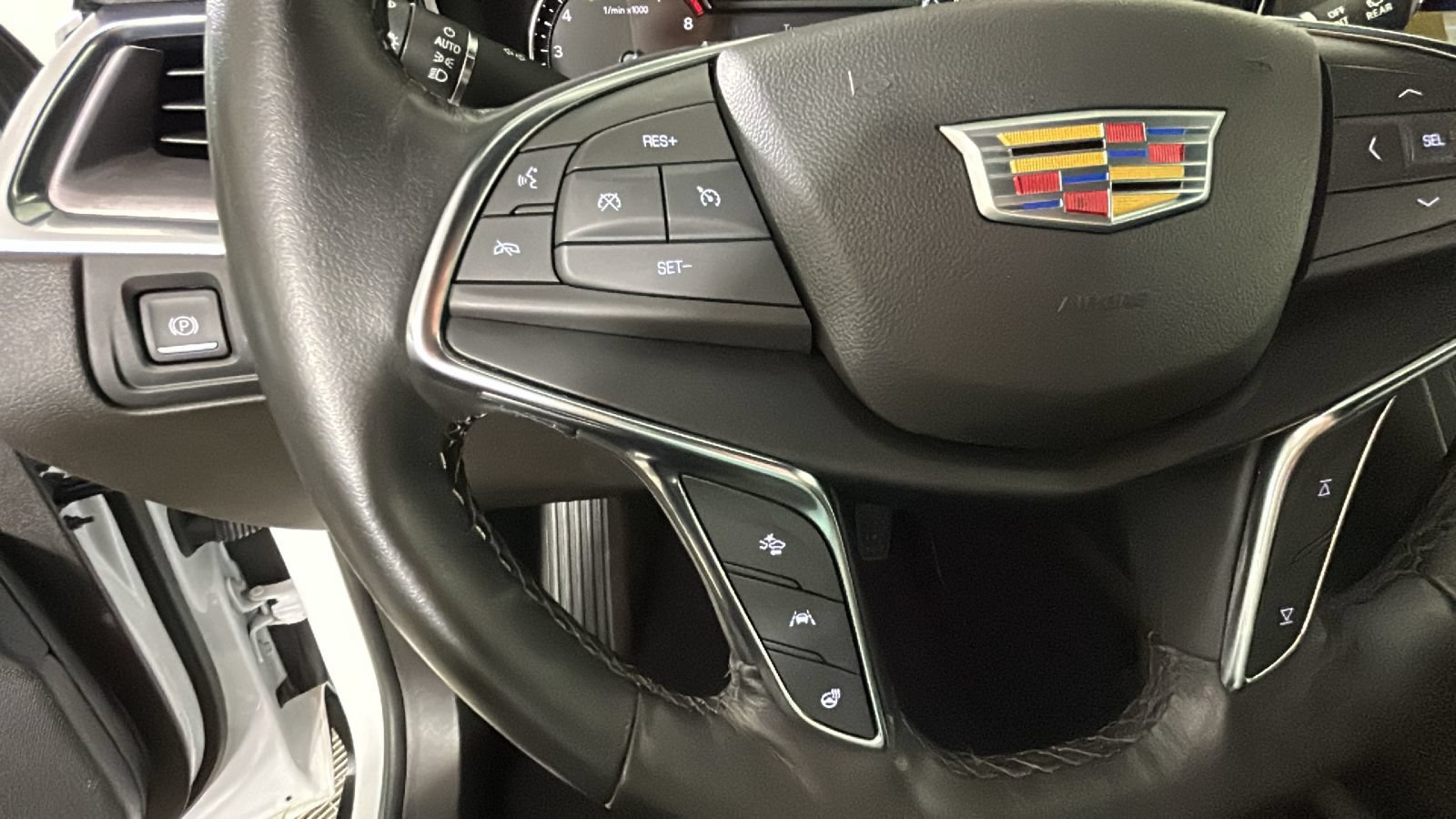 Used 2022 Cadillac XT5 Luxury AWD/4WD image 15