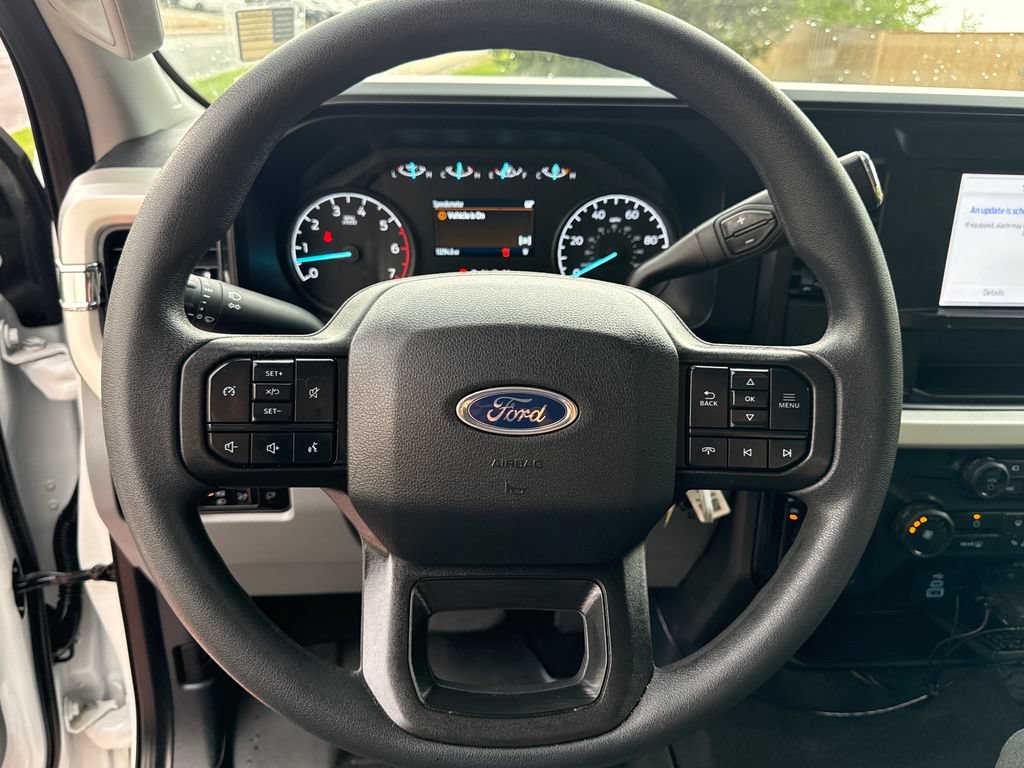 Certified 2025 Ford F250 XLT w/ 360-Degree Camera Package AWD/4WD image 16