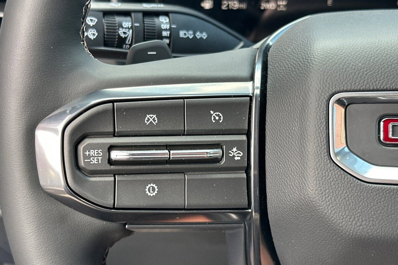 New 2026 GMC Terrain AT4 w/ Convenience Package III AWD/4WD image 27