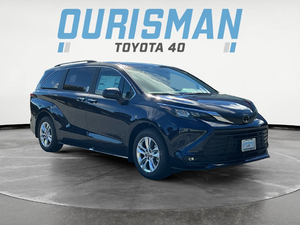 New 2026 Toyota Sienna XLE