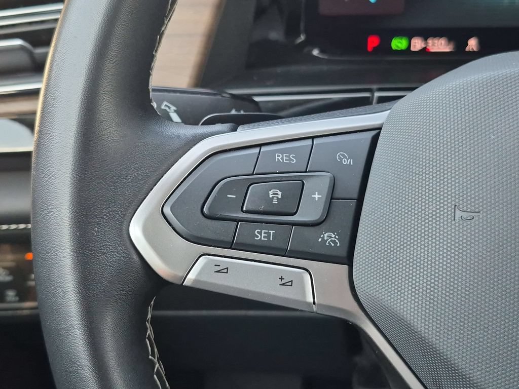 Used 2025 Volkswagen Atlas SE FWD image 20