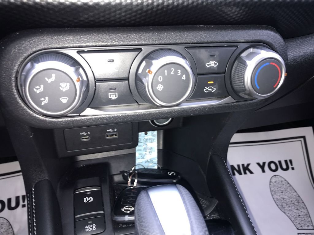 Used 2024 Nissan Kicks SV w/ Interior Electronics Package FWD image 18