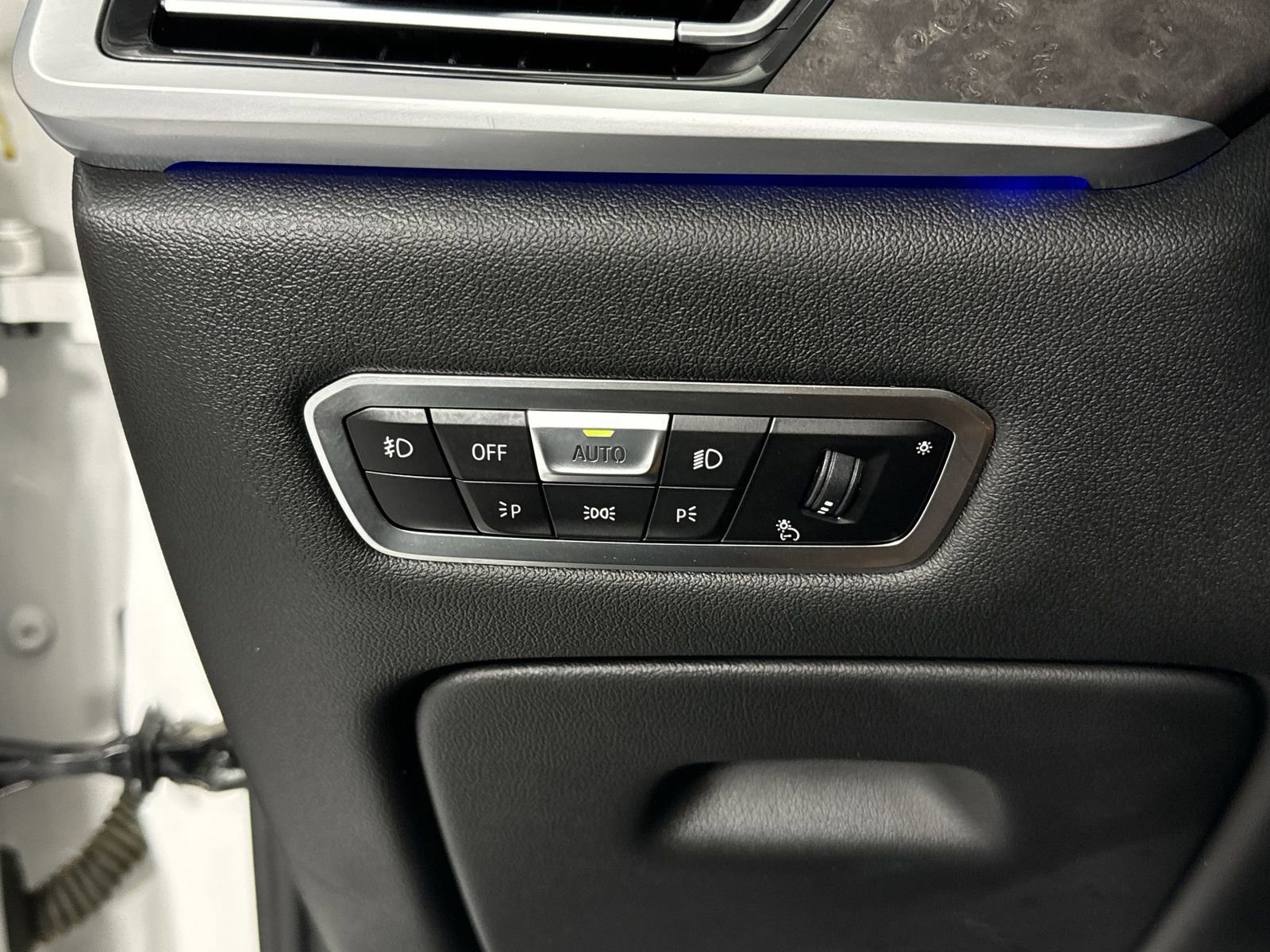 Used 2019 BMW X7 xDrive50i w/ Premium Package image 16