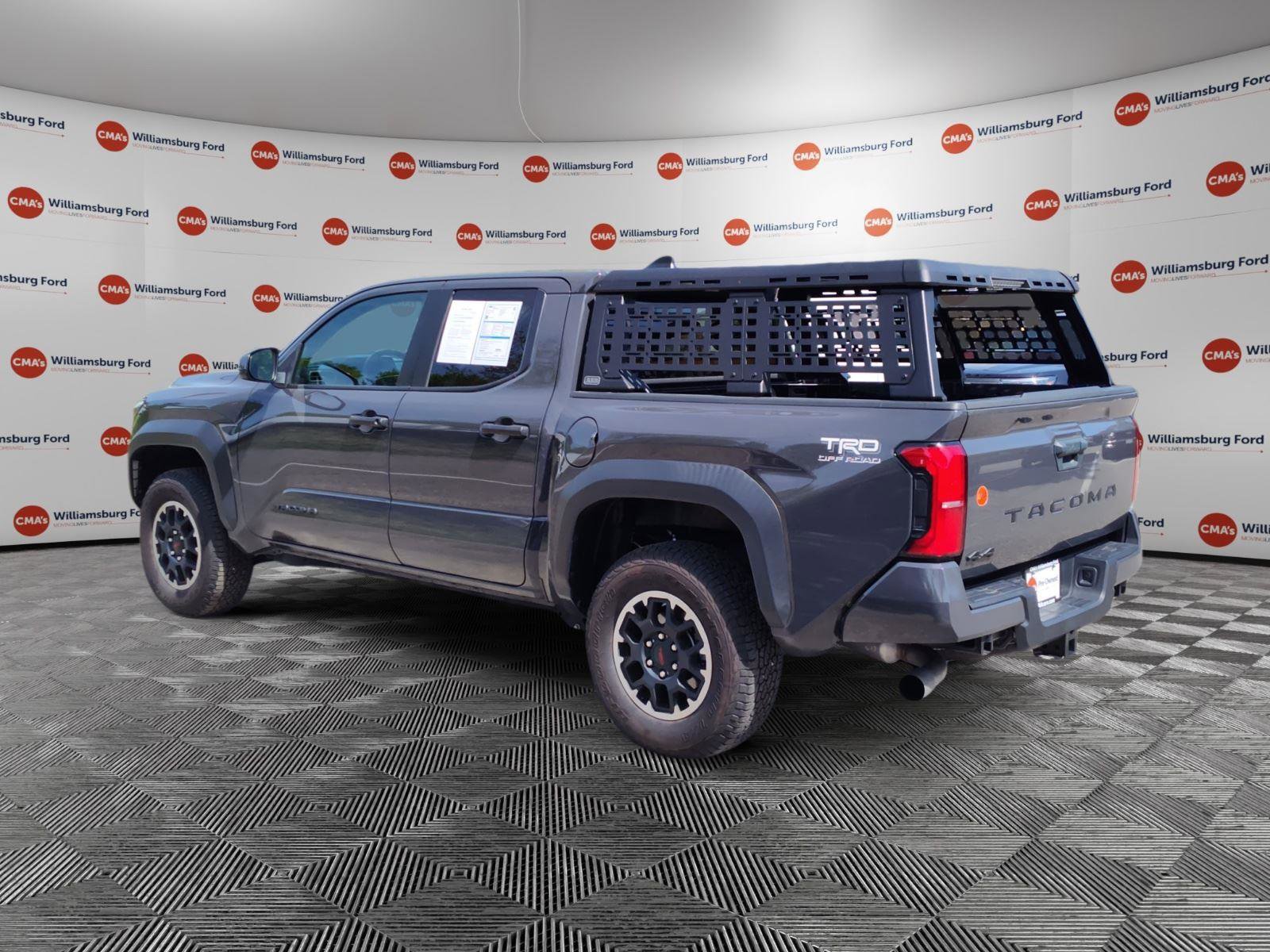 Used 2024 Toyota Tacoma TRD Off-Road image 3