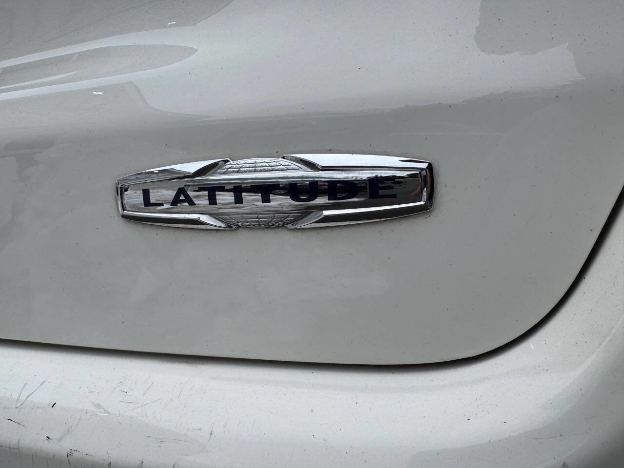 Used 2019 Jeep Compass Latitude w/ Cold Weather Group image 9