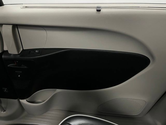 Used 2023 Chrysler Pacifica Limited FWD image 52