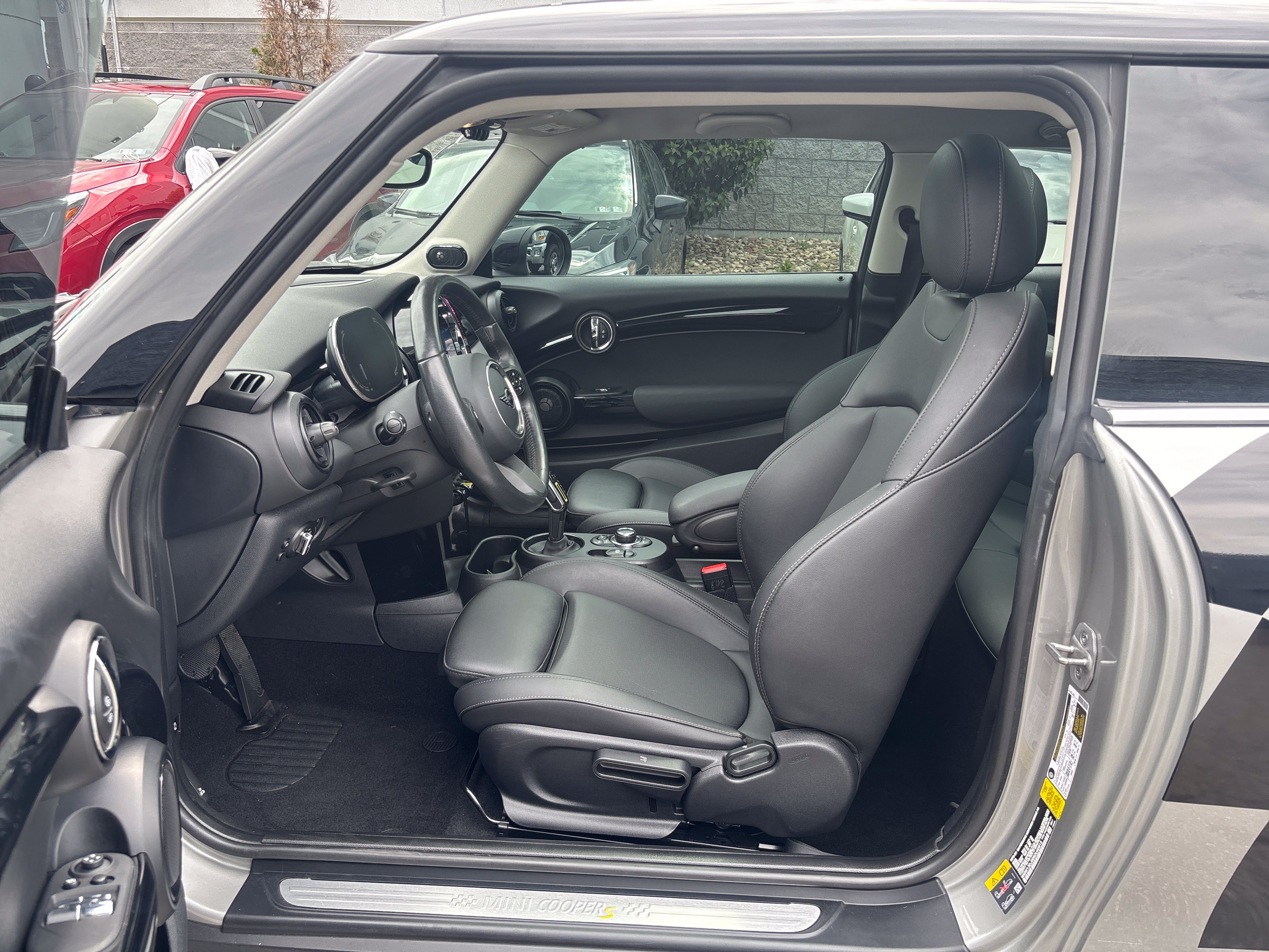 Used 2024 MINI Cooper SE FWD image 29