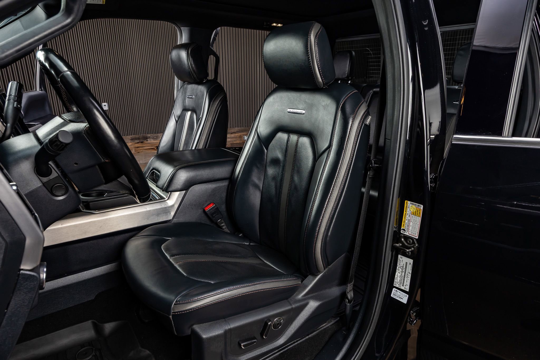 Used 2022 Ford F250 Platinum image 30