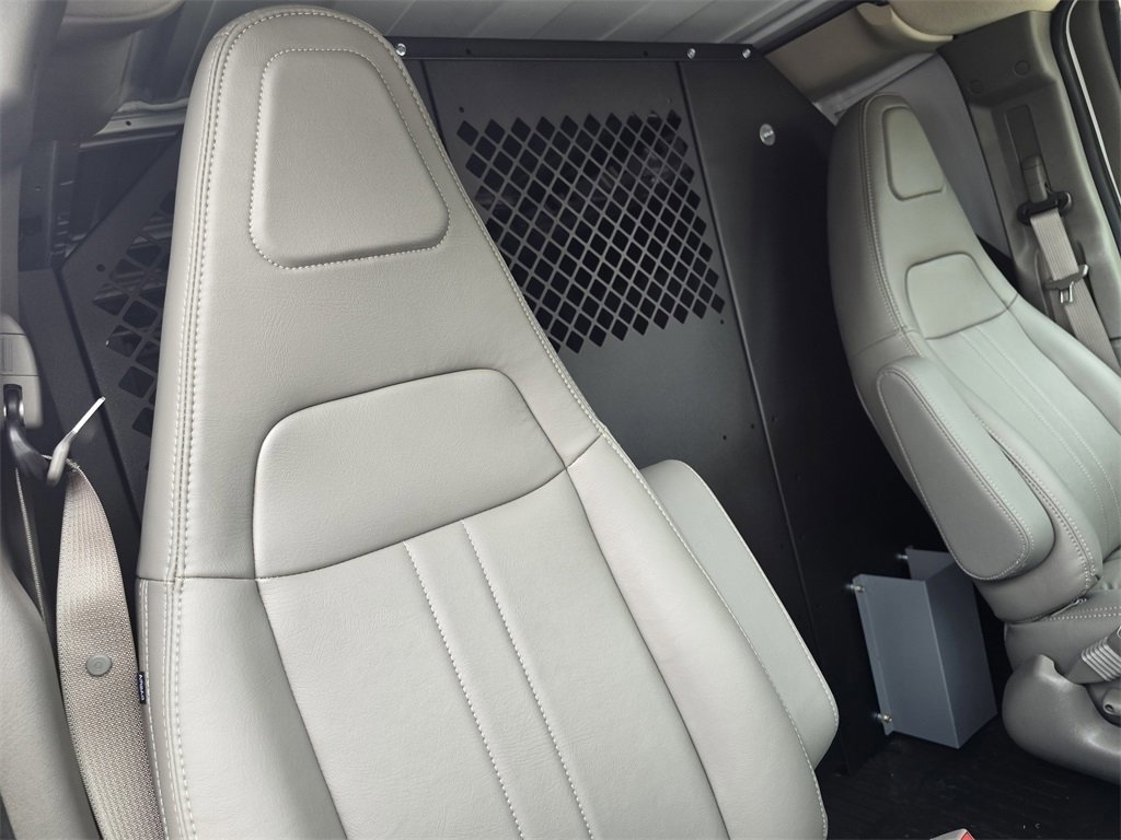 New 2025 Chevrolet Express 2500 w/ Communications Package image 12