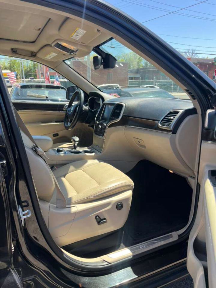 Used 2015 Jeep Grand Cherokee Limited AWD/4WD image 32