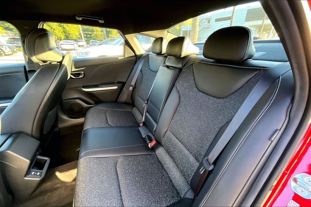 Certified 2025 Kia K4 GT-Line w/ GT-Line Sunroof Package image 15