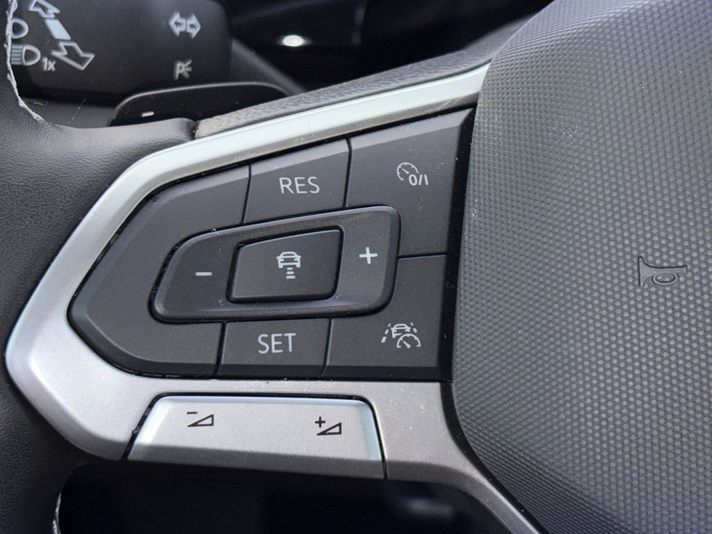 New 2025 Volkswagen Atlas Cross Sport SEL AWD/4WD image 18