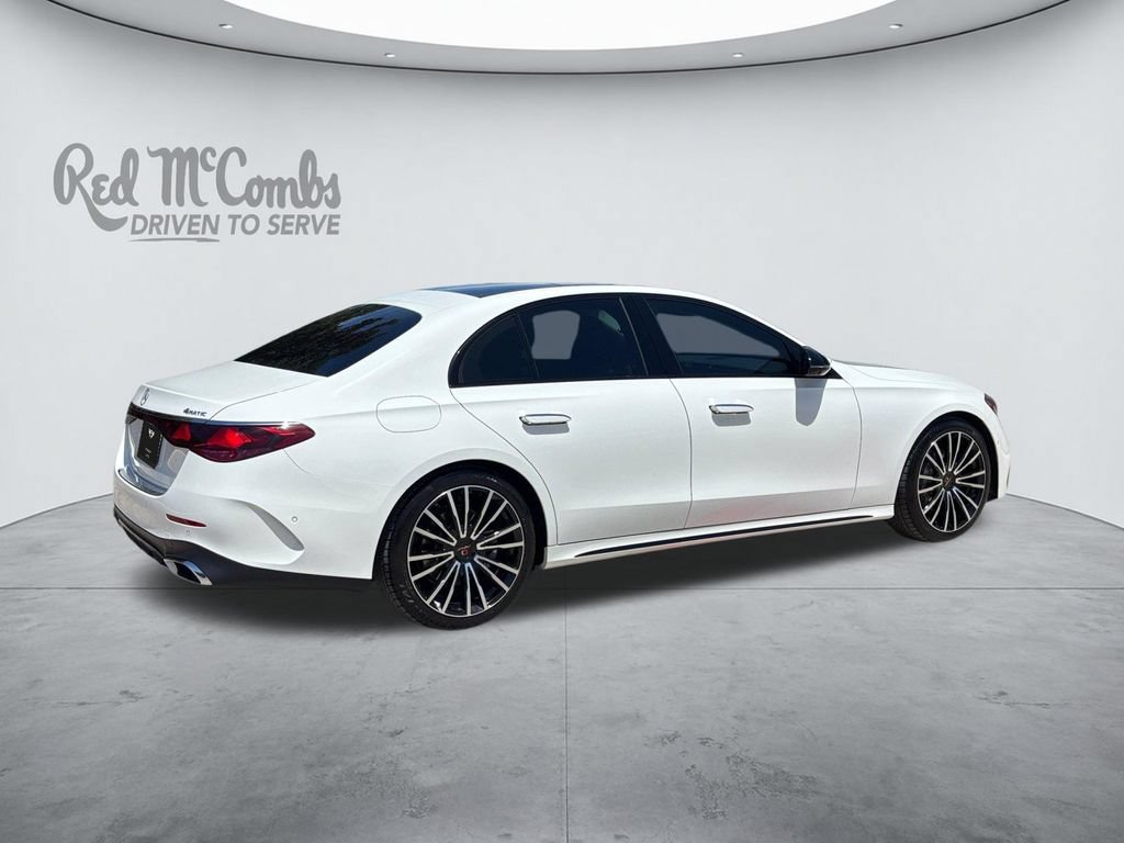 Used 2025 Mercedes-Benz E 350 4MATIC Sedan image 5