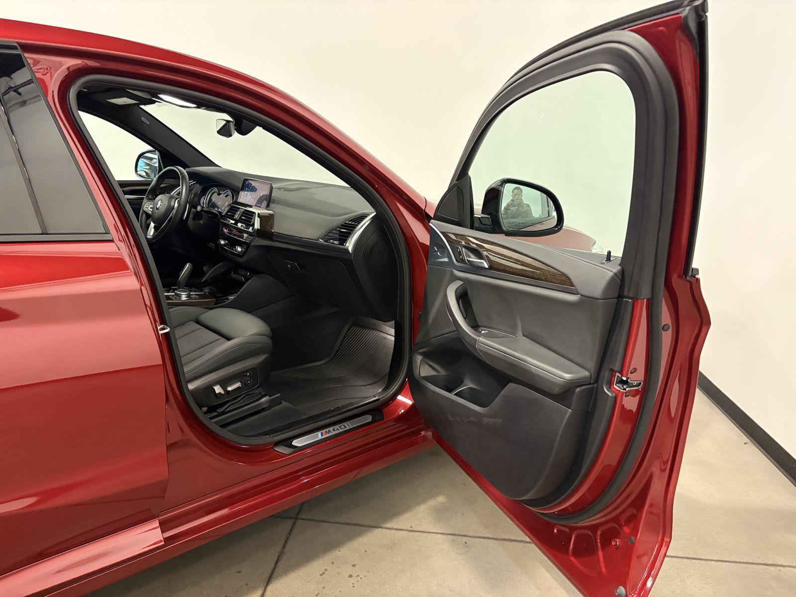 Used 2019 BMW X4 M40i w/ Parking Assistance Package AWD/4WD image 37
