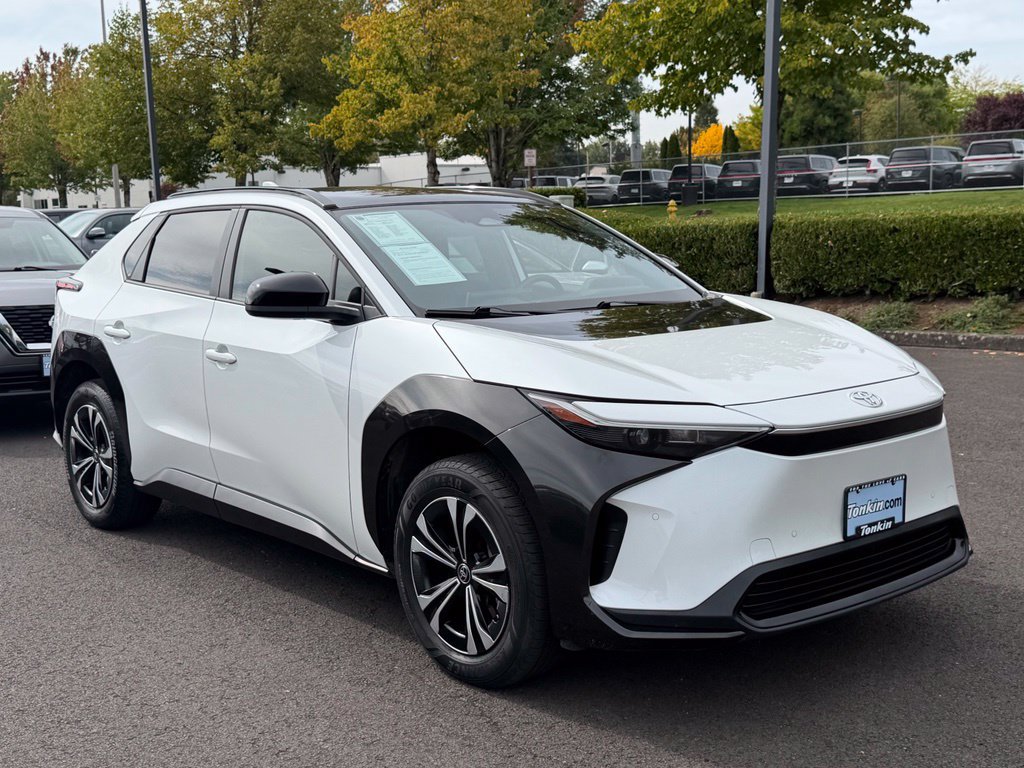 Used 2024 Toyota bZ4X AWD w/ Weather Package image 2