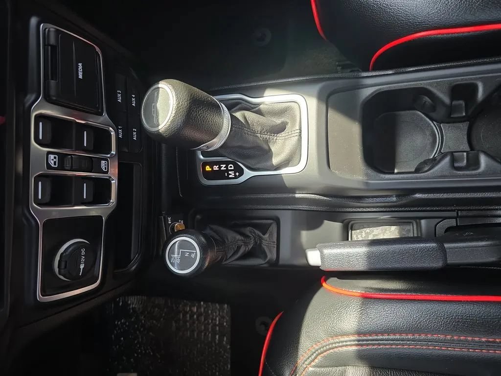 Used 2020 Jeep Gladiator Sport w/ Quick Order Package 24S AWD/4WD image 21