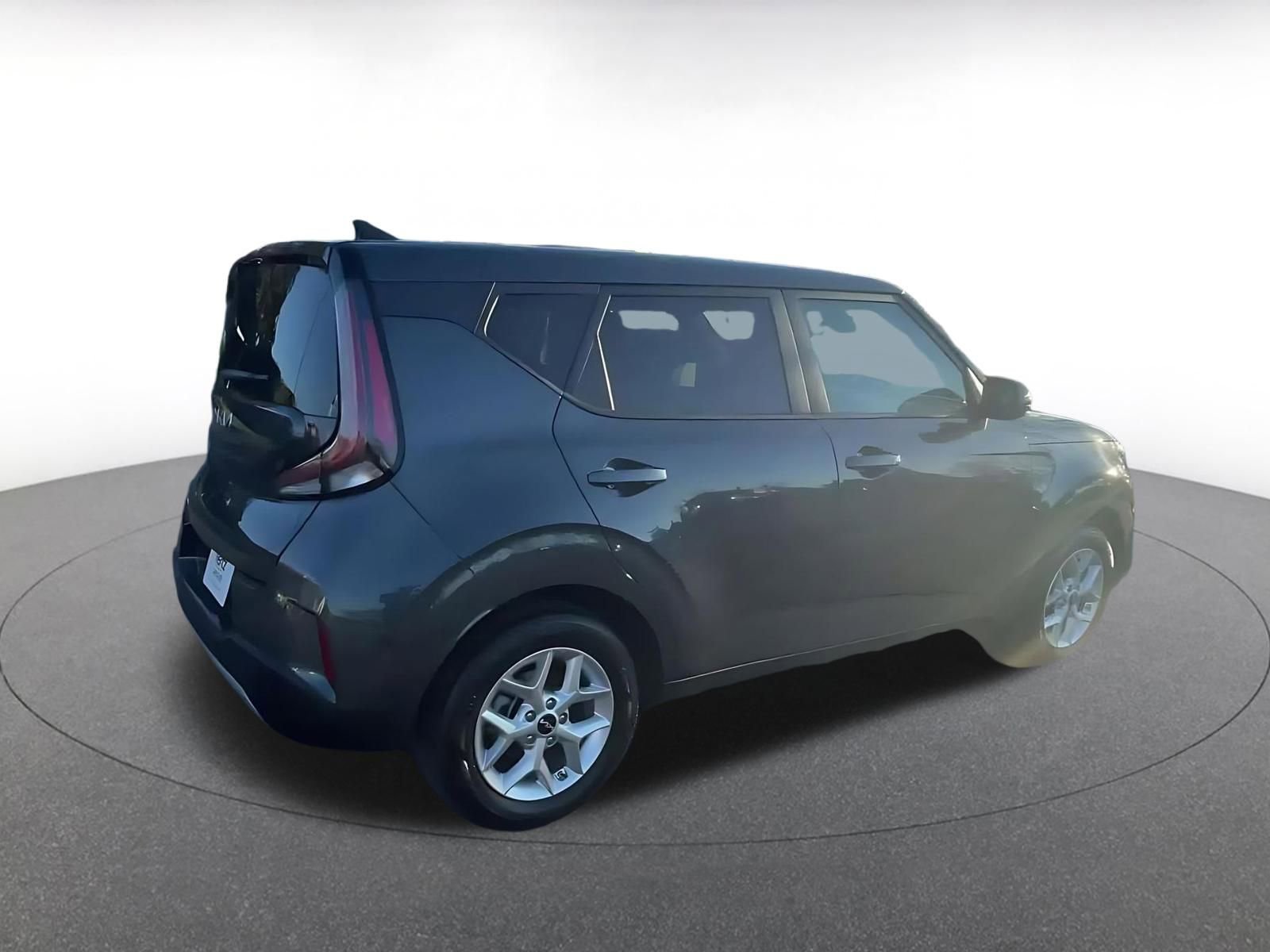 Used 2025 Kia Soul LX w/ LX Technology Package image 15