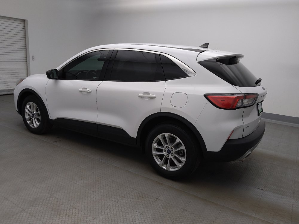 Used 2022 Ford Escape SE image 3