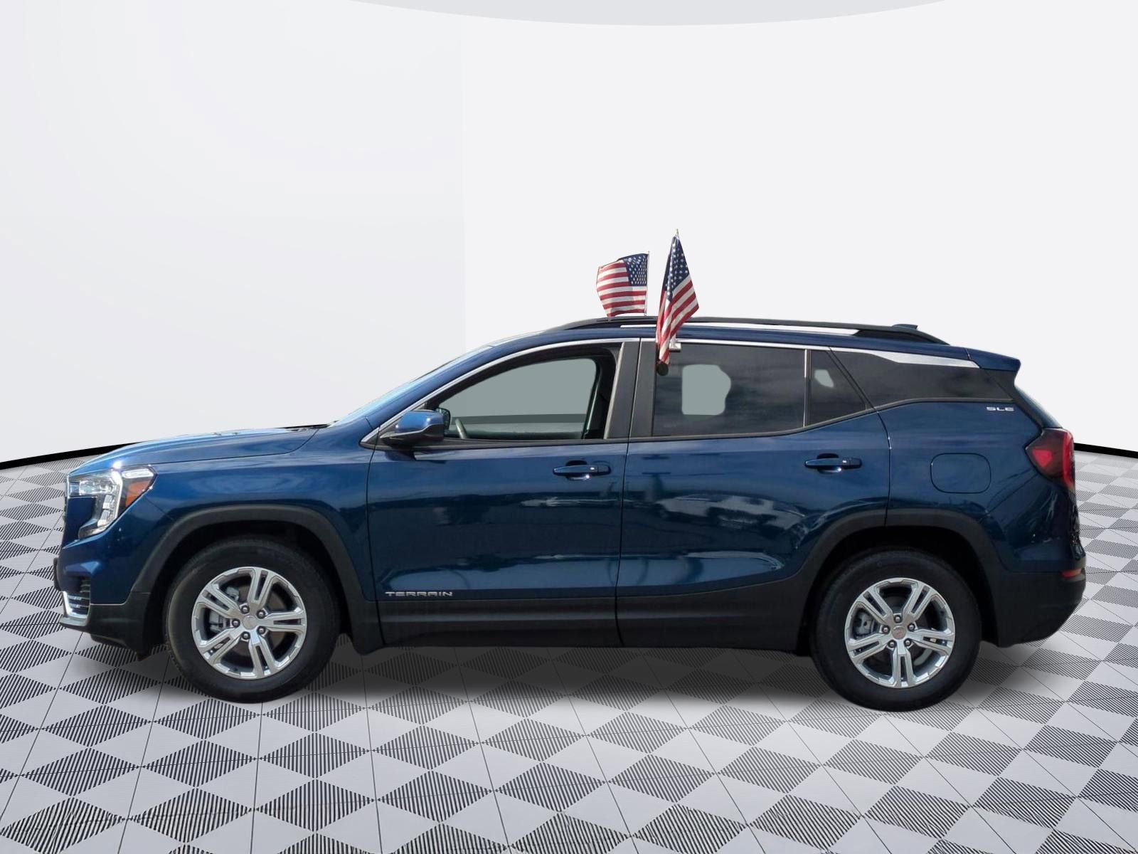 Certified 2022 GMC Terrain SLE w/ Driver Convenience Package image 5