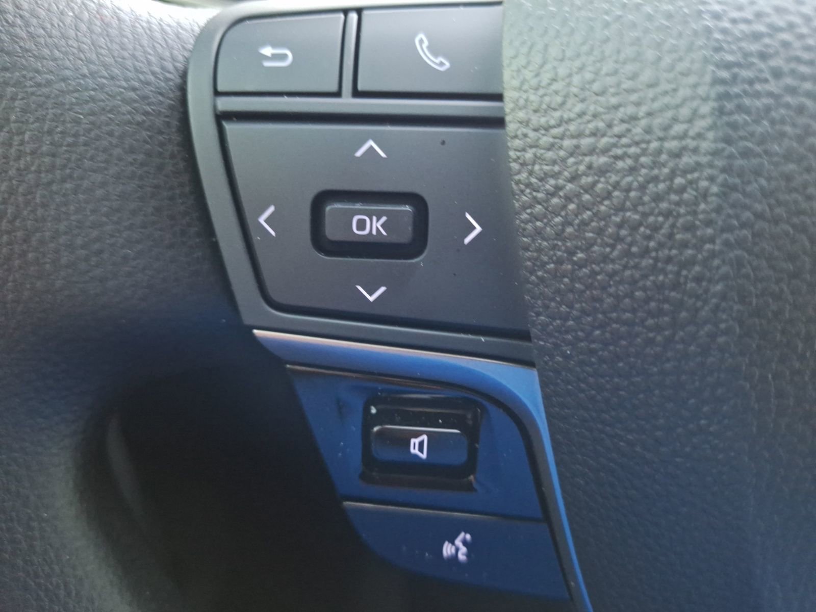 Used 2026 Toyota Camry LE w/ Convenience Package image 22