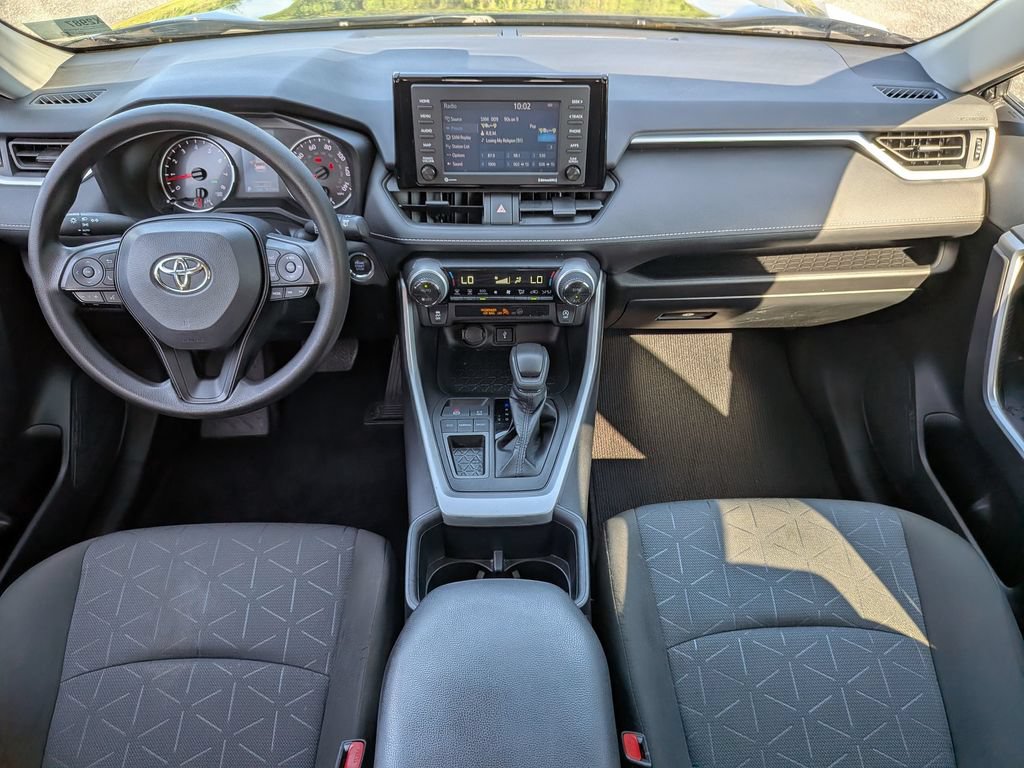 Used 2022 Toyota RAV4 XLE FWD image 28