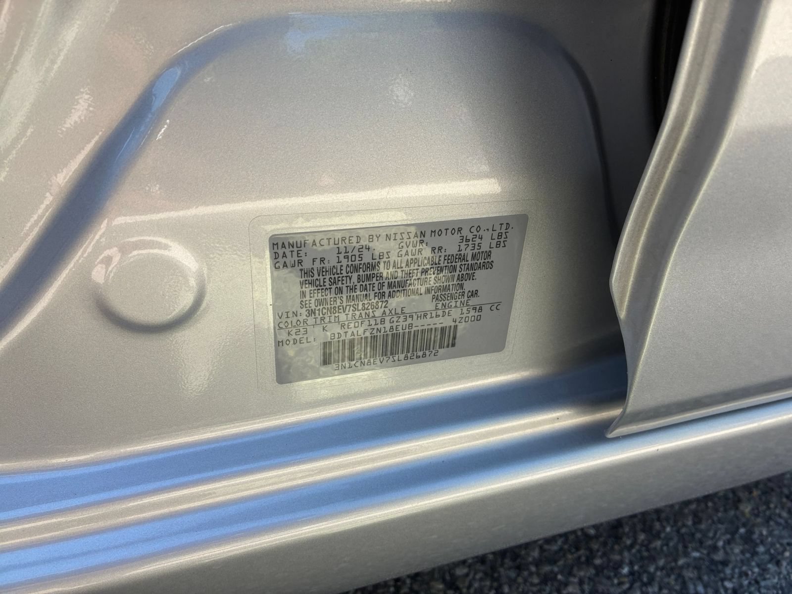 Used 2025 Nissan Versa SV FWD image 23