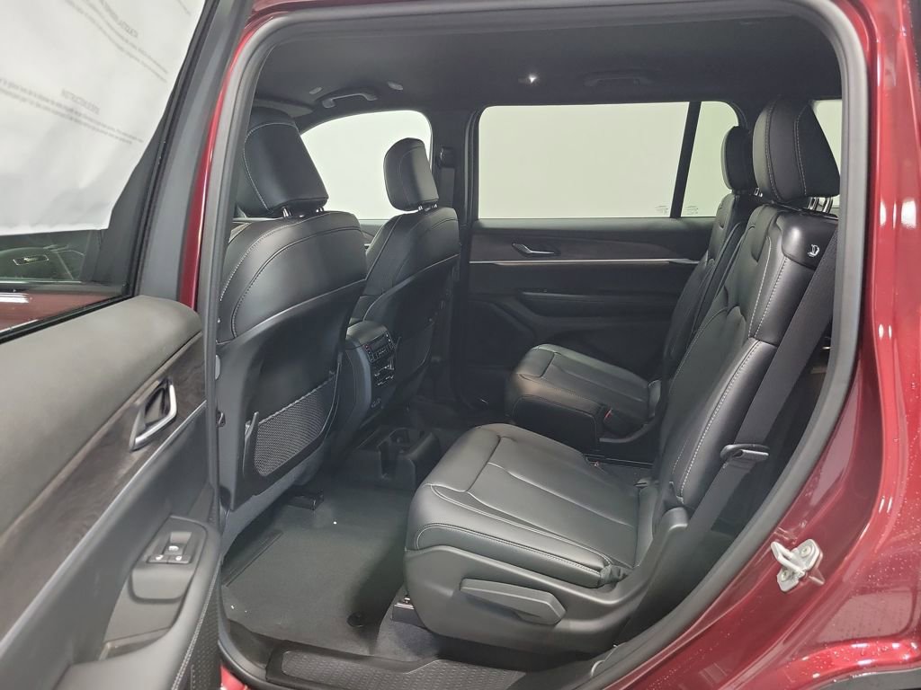 New 2025 Jeep Grand Cherokee L Limited image 12