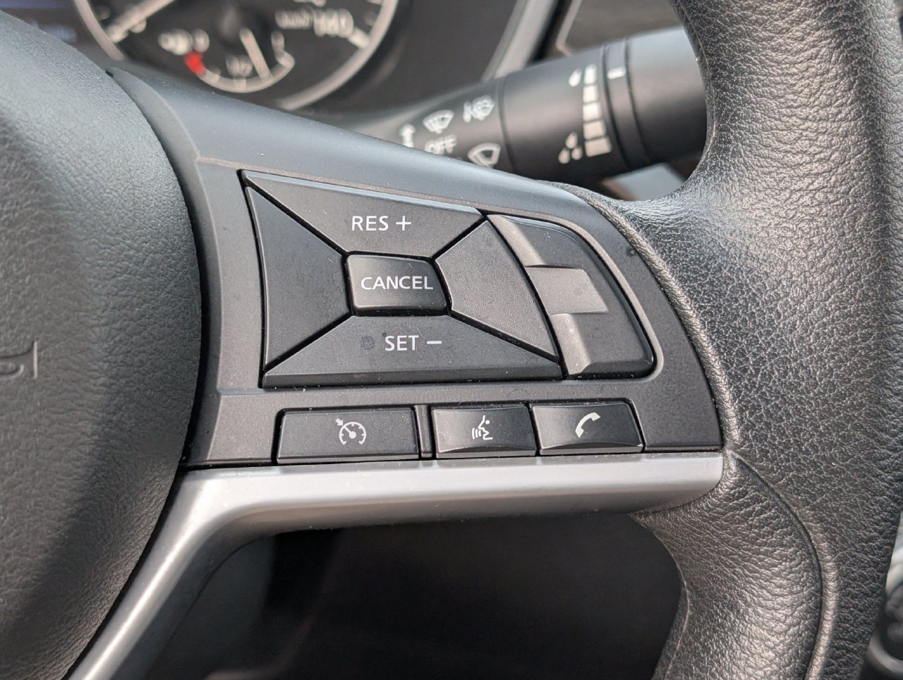 Used 2025 Nissan Altima 2.5 SV FWD image 20