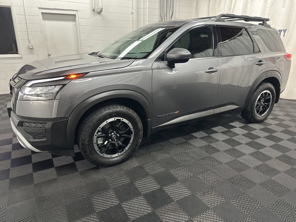 Used 2025 Nissan Pathfinder Rock Creek AWD/4WD image 2